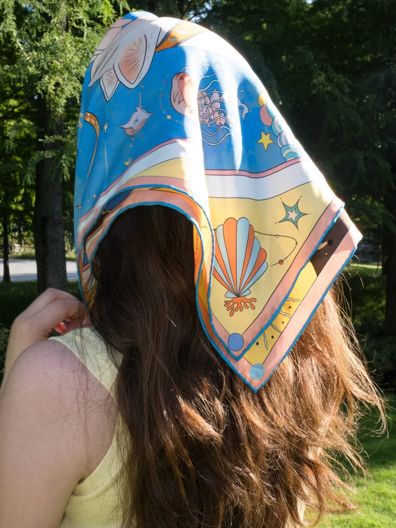 LAVISPER — Scarf & Illustration Collection（插画与丝巾系列） — Real Product · Island & Whale worn as a headscarf. Published image 27 of 27.